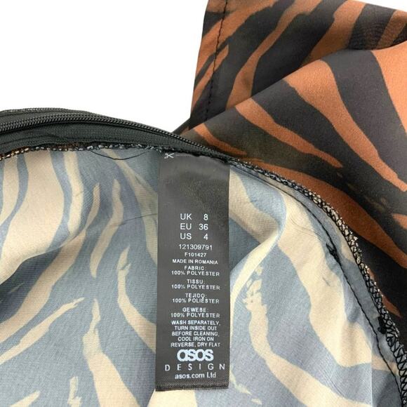 ASOS Design Satin Flippy Short Dark Animal Print Size 4 NWOT $43 MSRP - Picture 5 of 8